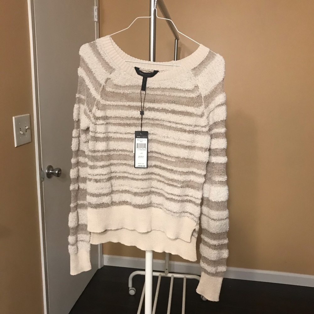 ❤️💖👕BCBG sweater🎈💝💞